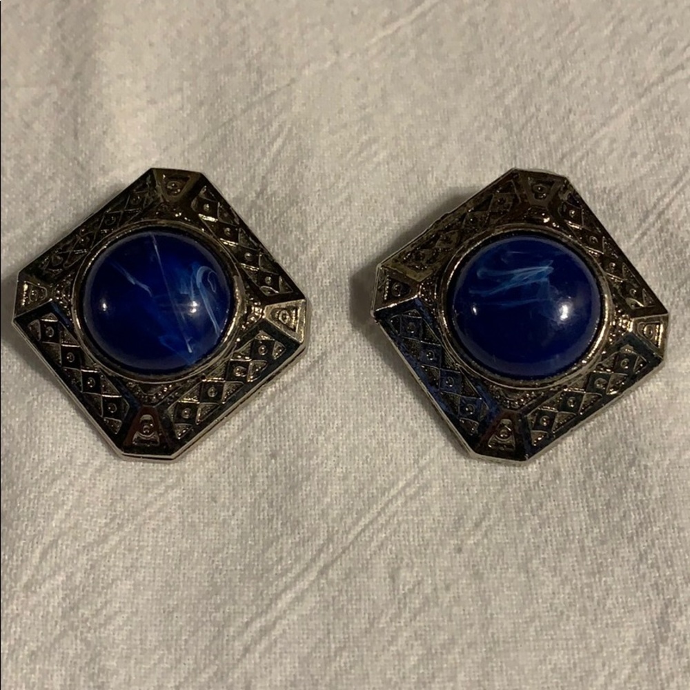 Vintage Silver tone earrings with blue plastic stones (323)